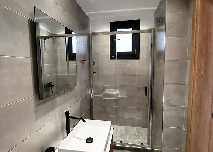 Epsilon Premium * Ermúpoli